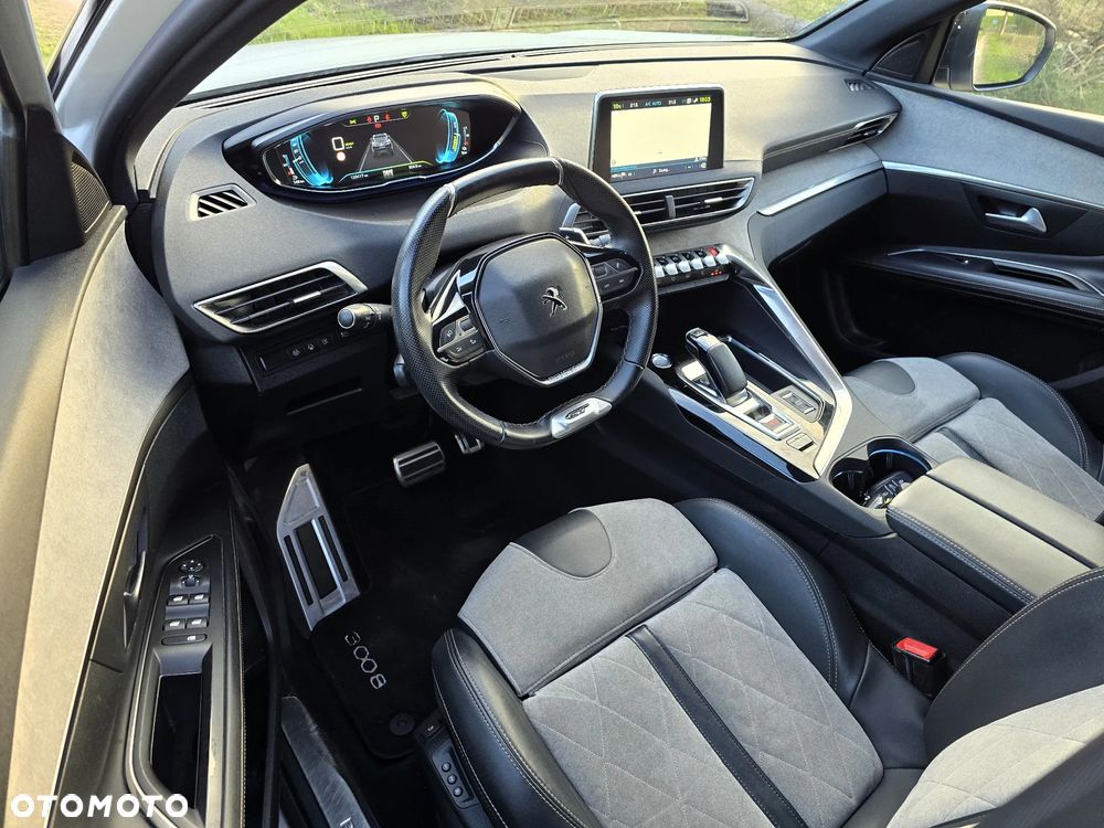 Peugeot 3008 1.6 PureTech HYbrid4 GT S&S EAT8 - 22