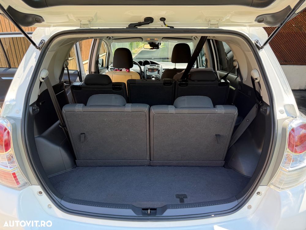 Toyota Verso 1.8 Valvematic Multidrive S Sol - 6