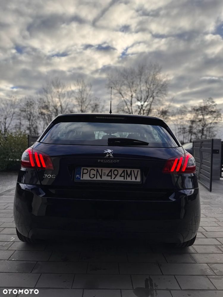 Peugeot 308 1.2 PureTech Allure S&S - 6