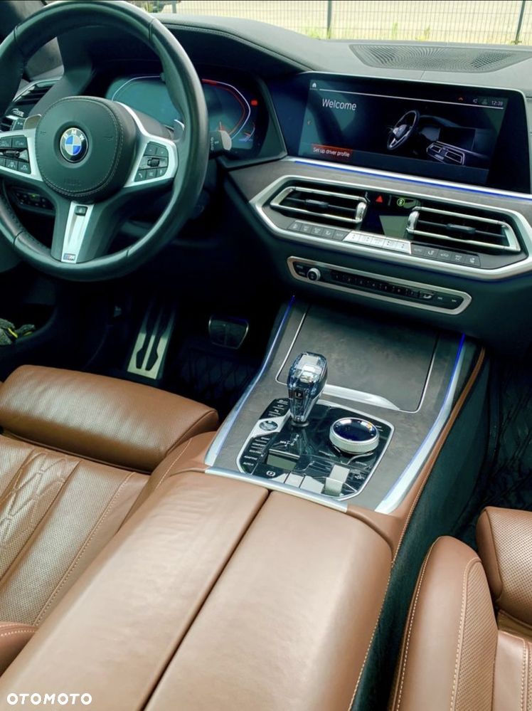 BMW X7 M50i sport - 15