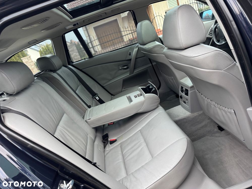 BMW Seria 5 530xd - 29