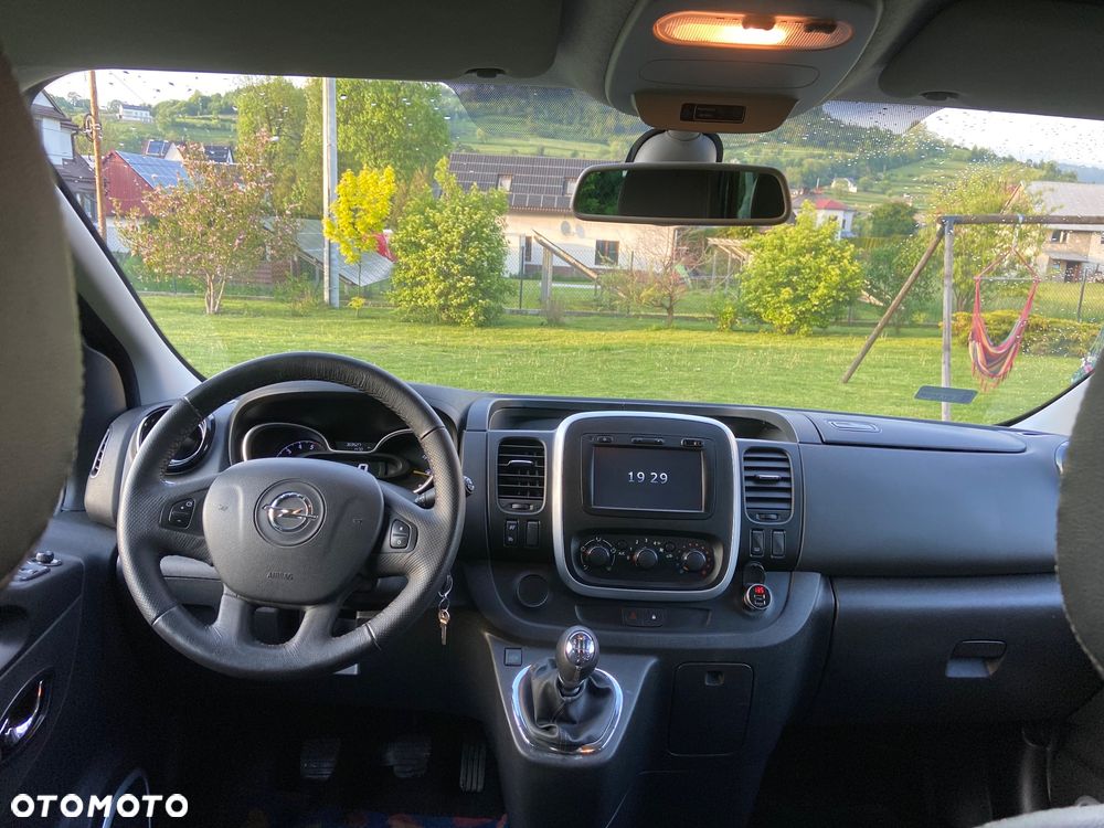 Opel Vivaro L2H1 2.9t Elegance - 12