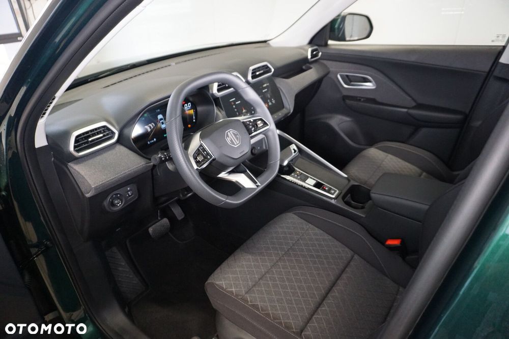 MG ZS Hybrid+ - 21