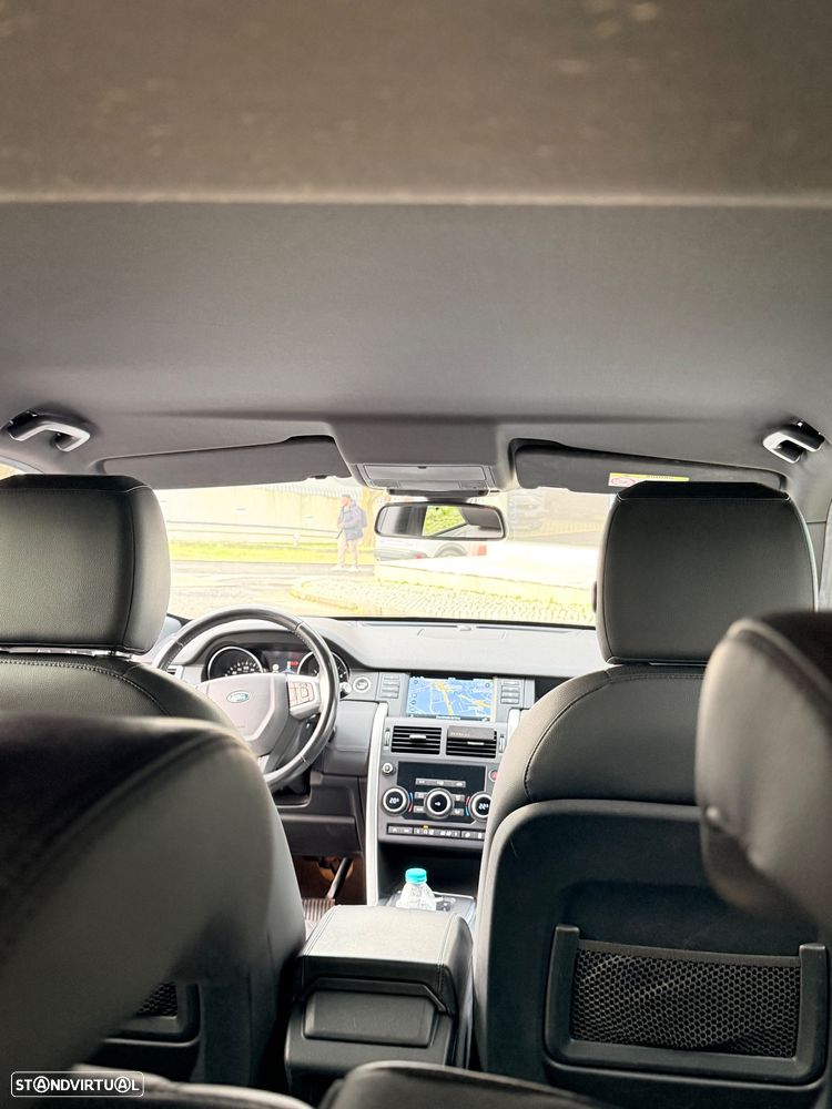 Land Rover Discovery Sport 2.0 TD4 HSE Luxury 7L Auto - 30