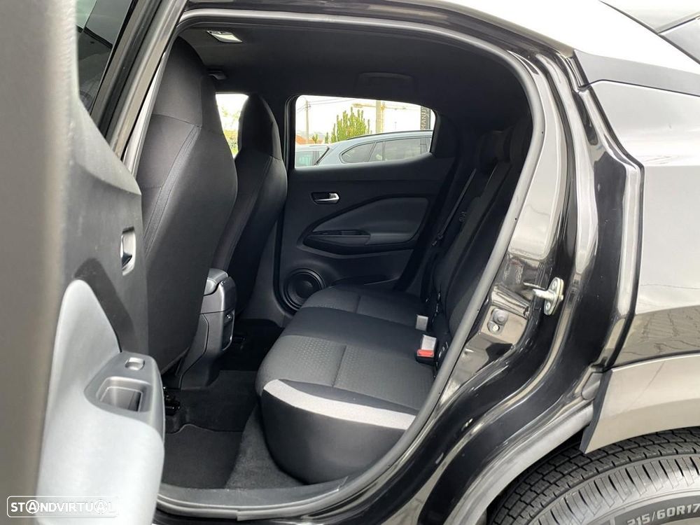 Nissan Juke 1.0 DIG-T N-Connecta - 34