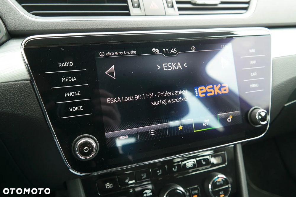 Skoda Superb 2.0 TSI Ambition DSG - 21