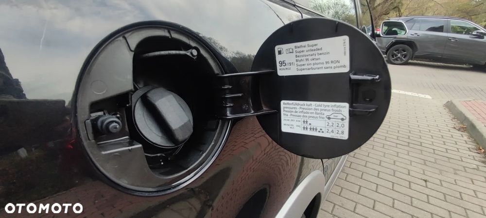 Volkswagen Polo 1.6 Automatik CrossPolo - 32