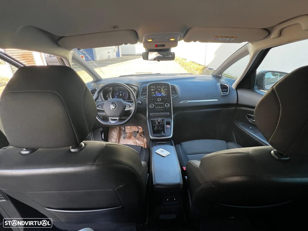 Renault Grand Scénic - 15
