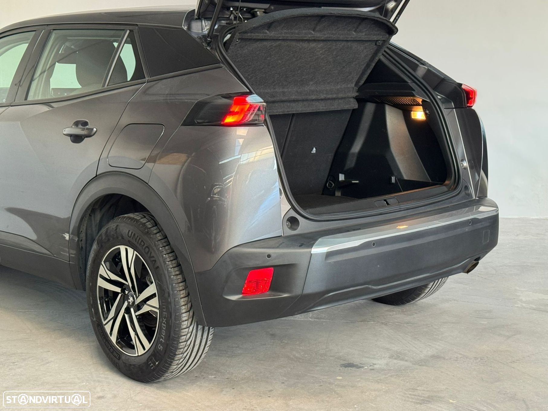Peugeot 2008 1.2 PureTech Active - 17