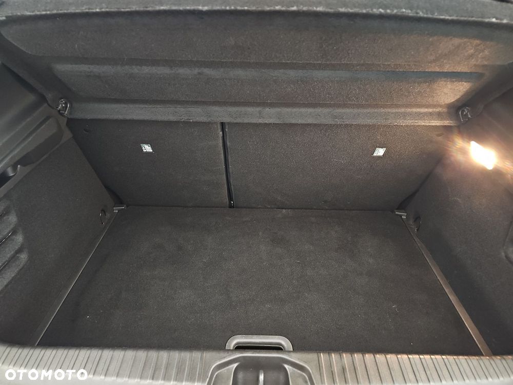 Renault Clio 1.0 TCe Evolution - 27