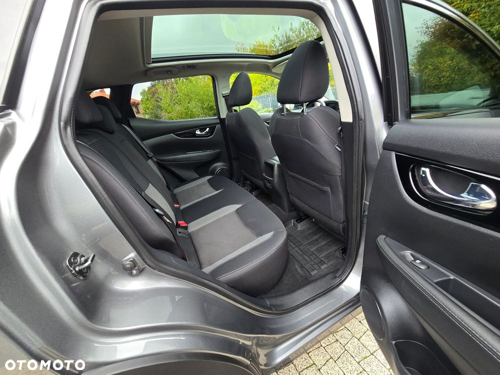 Nissan Qashqai 1.3 DIG-T N-CONNECTA - 13