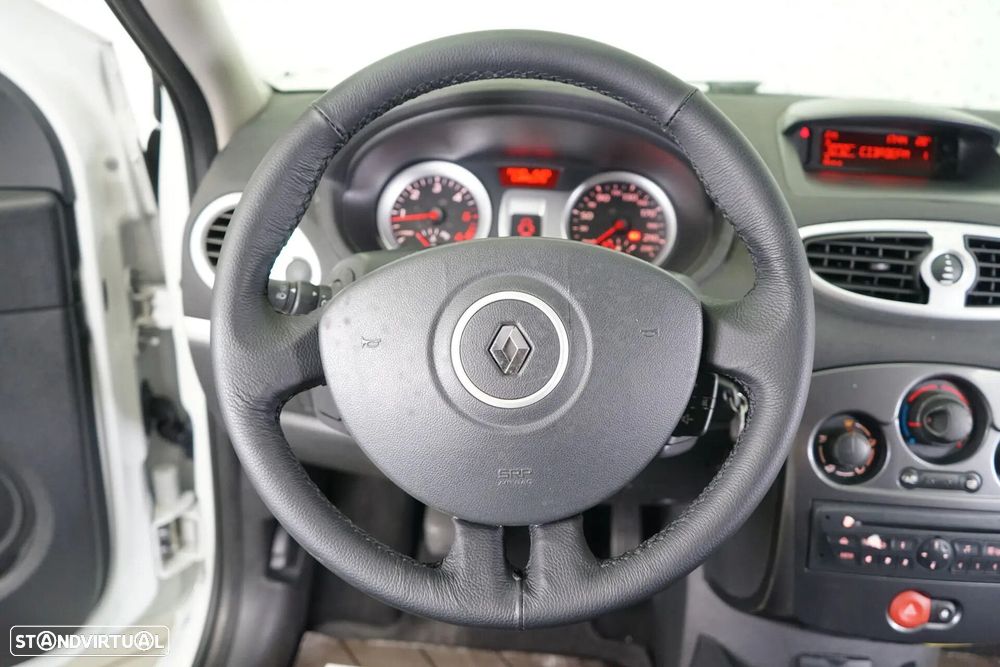 Renault Clio 1.5 dCi Business - 15