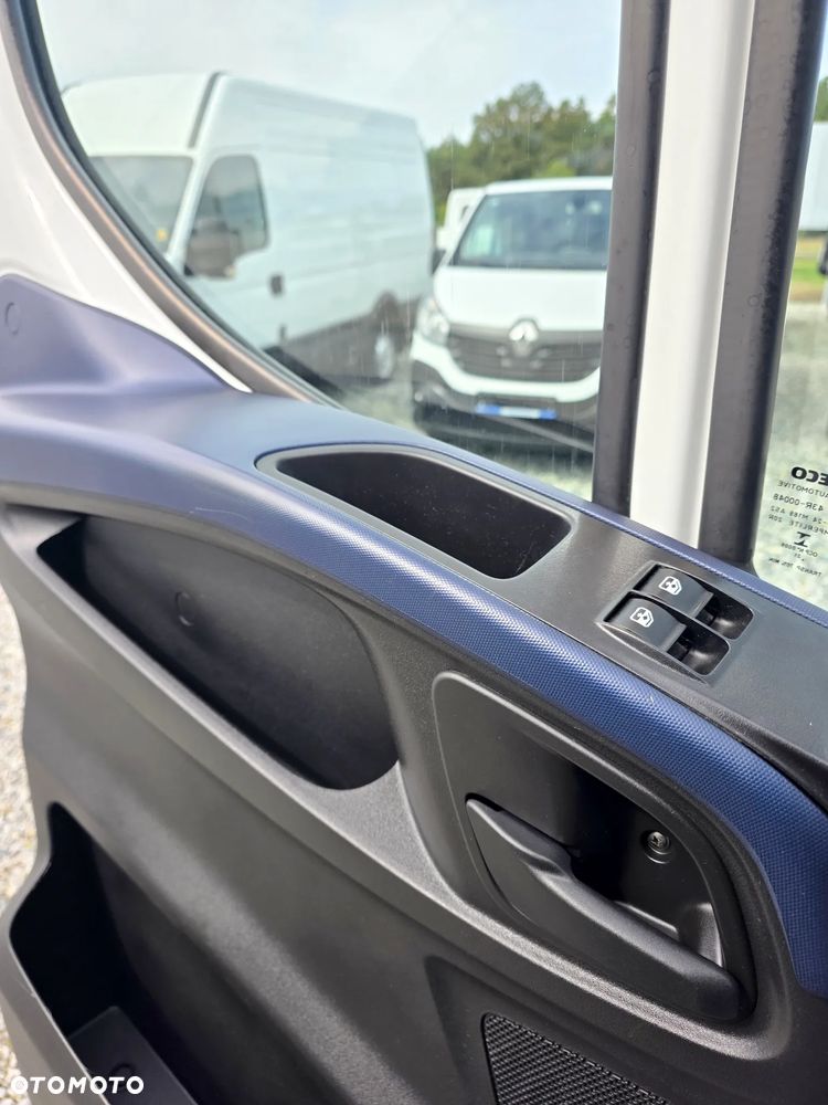 Iveco 35-180 3.0 HPI 180 KONNY KONTENER 4.2 M KLIMA HIMATIC 8 BIEGÓW WEBASTO DO 3.5 T NAVIGACJA GWARANCJA - 16