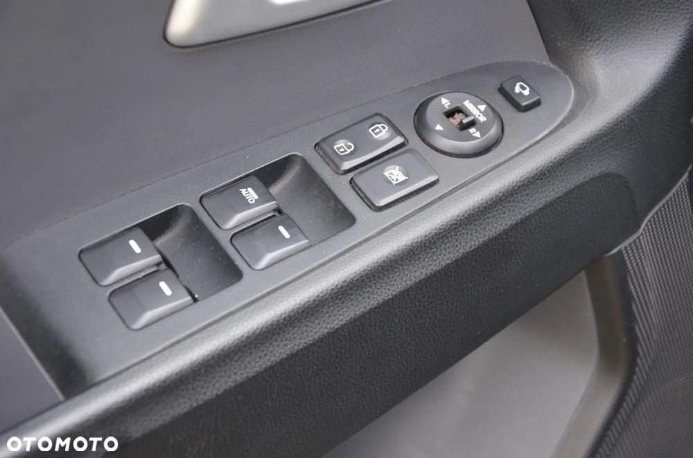 Kia Sportage 1.7 CRDI 2WD ISG Spirit - 23