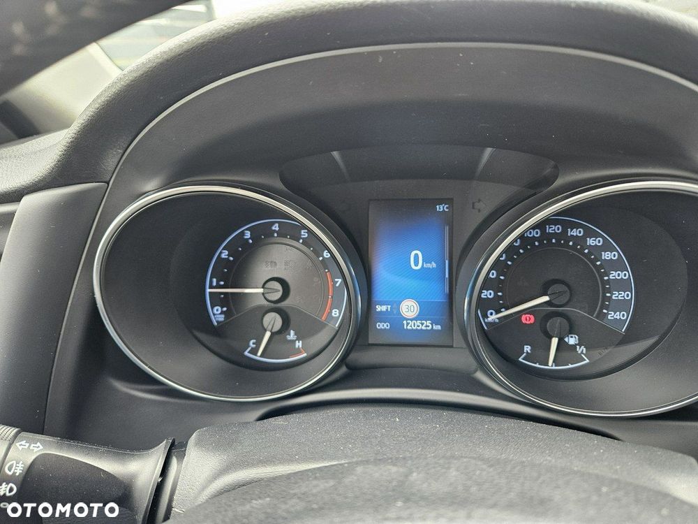 Toyota Auris - 10