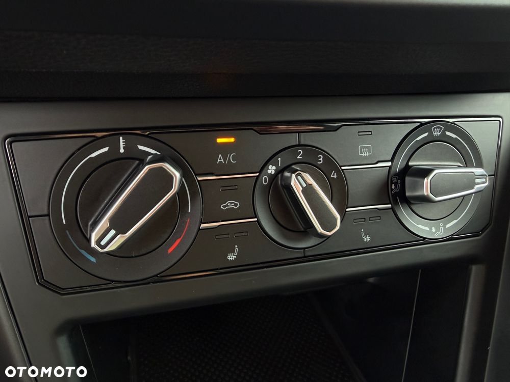 Volkswagen Polo 1.0 MPI Special Edition - 26