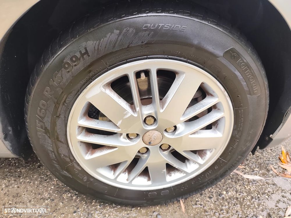 Ford Galaxy 2.0 TDCi Titanium - 15