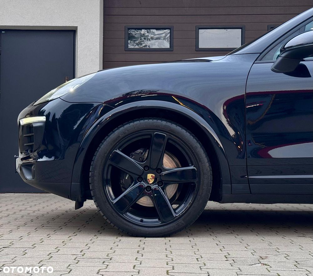 Porsche Cayenne Platinum Edition - 11