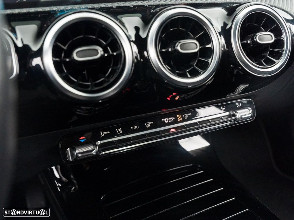 Mercedes-Benz A 250 e Style Plus - 26