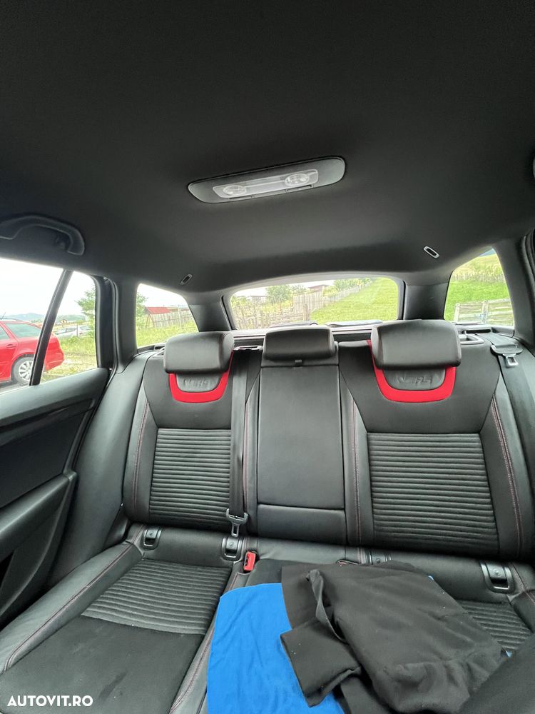 Skoda Octavia 2.0 TDI DSG 4X4 RS - 9