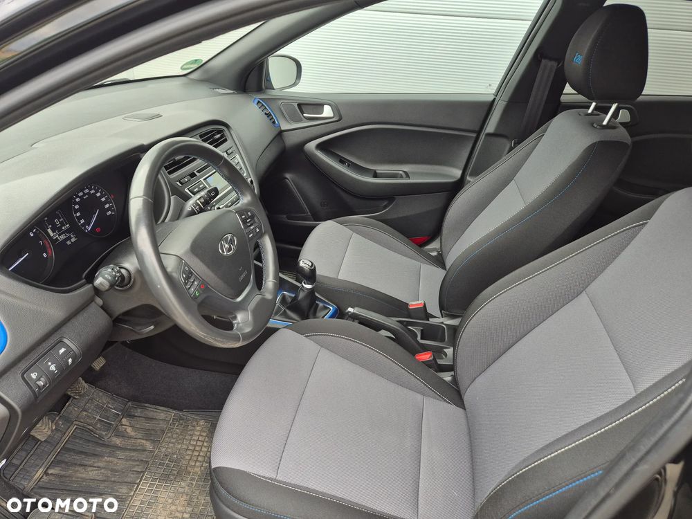 Hyundai i20 1.2 YES - 17
