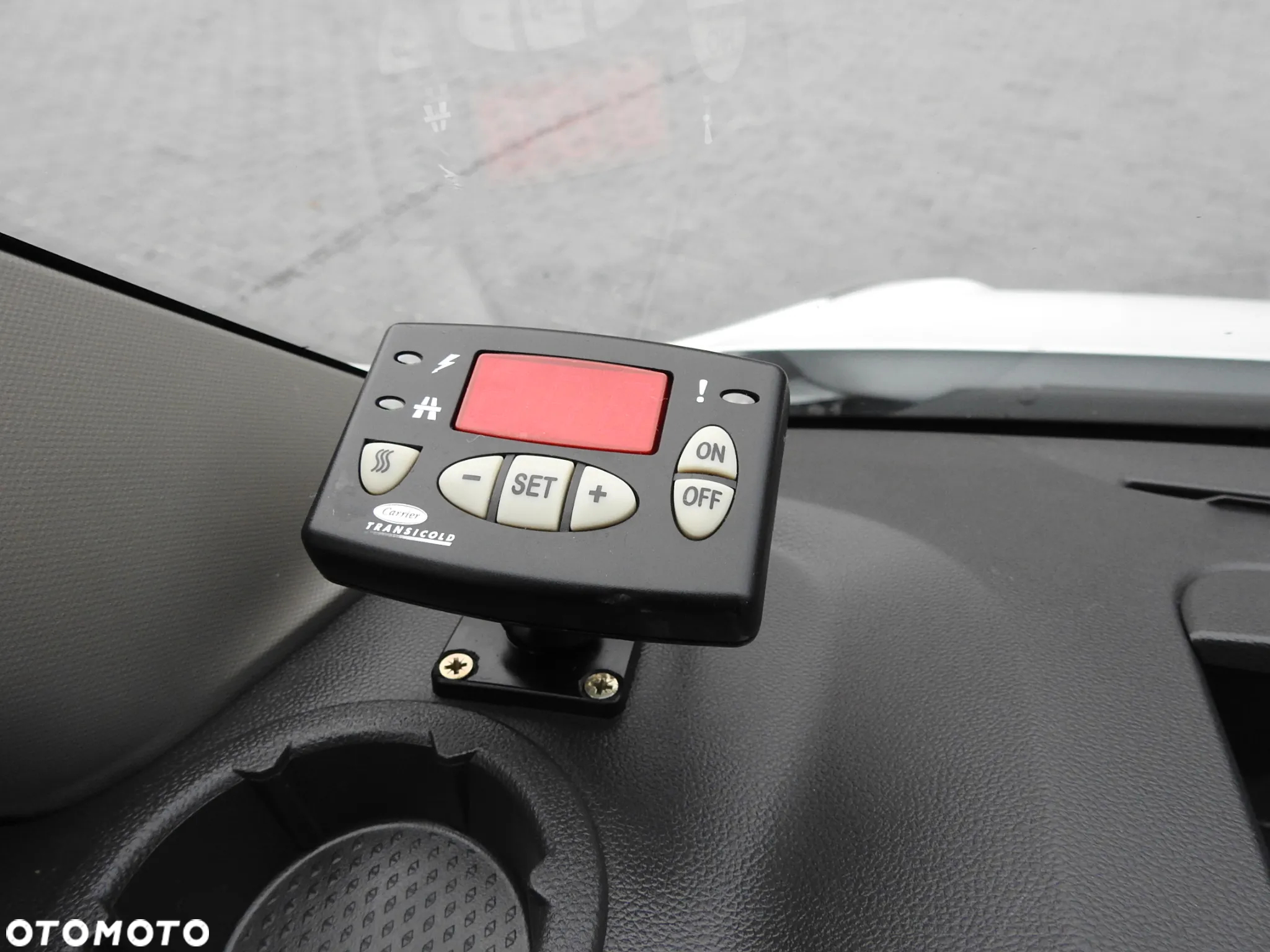 Opel MOVANO FURGON CHŁODNIA 0*C TEMPOMAT NAWIGACJA KLIMATYZACJA LEDY 150KM [ 271674 ] - 28