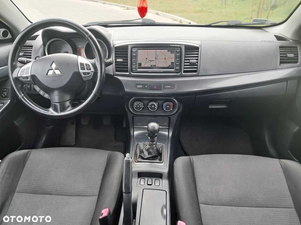 Mitsubishi Lancer 2.0 DID Instyle NAVI - 9