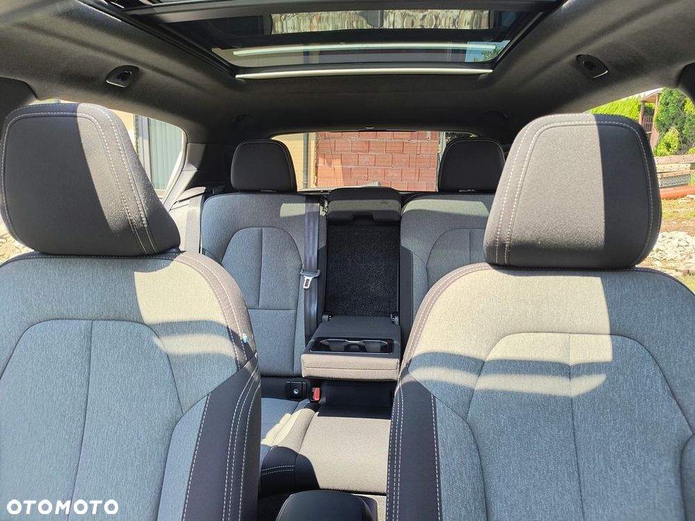 Volvo XC 40 B5 B AWD Geartronic RDesign - 33
