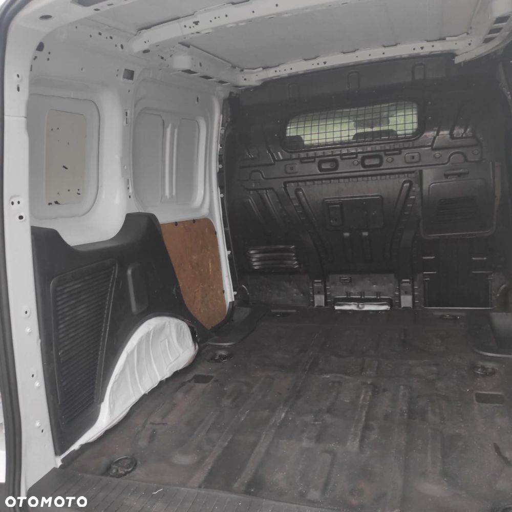 Ford Transit Connect - 18