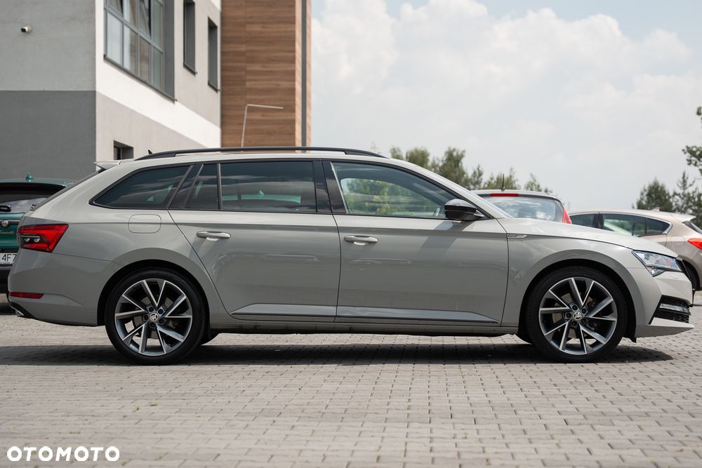 Skoda Superb 2.0 TDI 4x4 DSG Sportline - 17