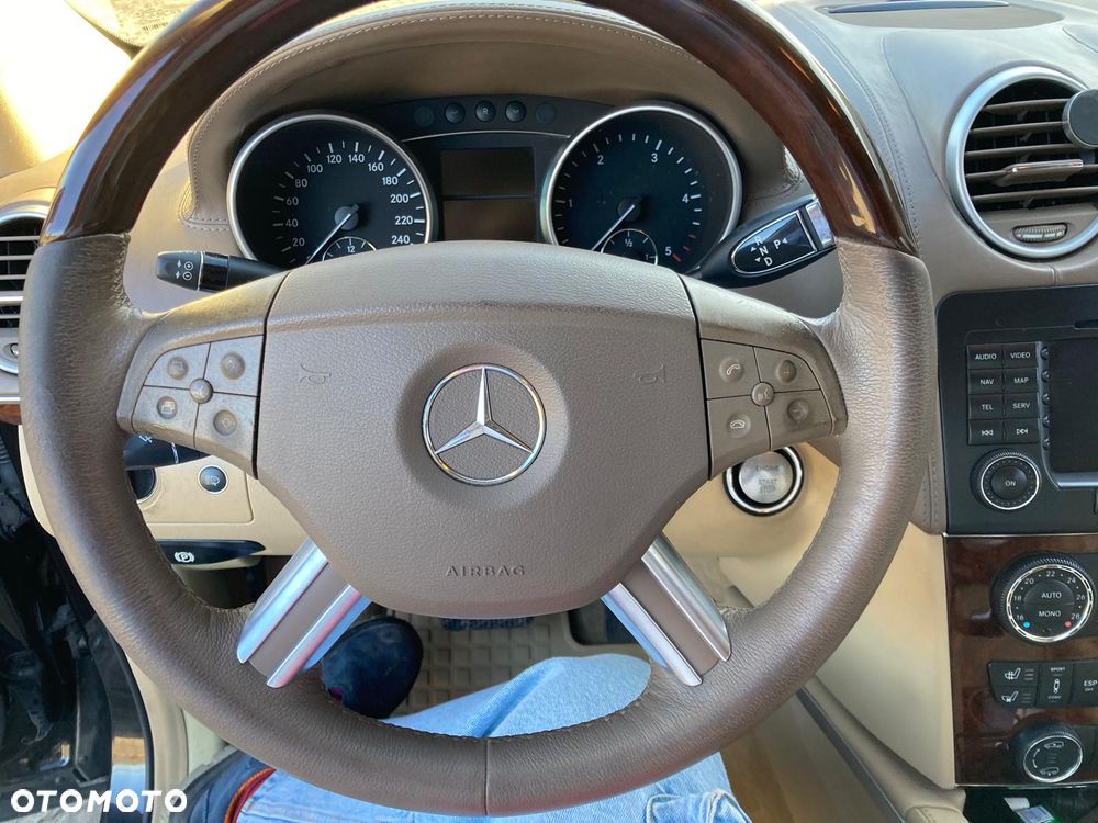 Mercedes-Benz GL 420 CDI - 30