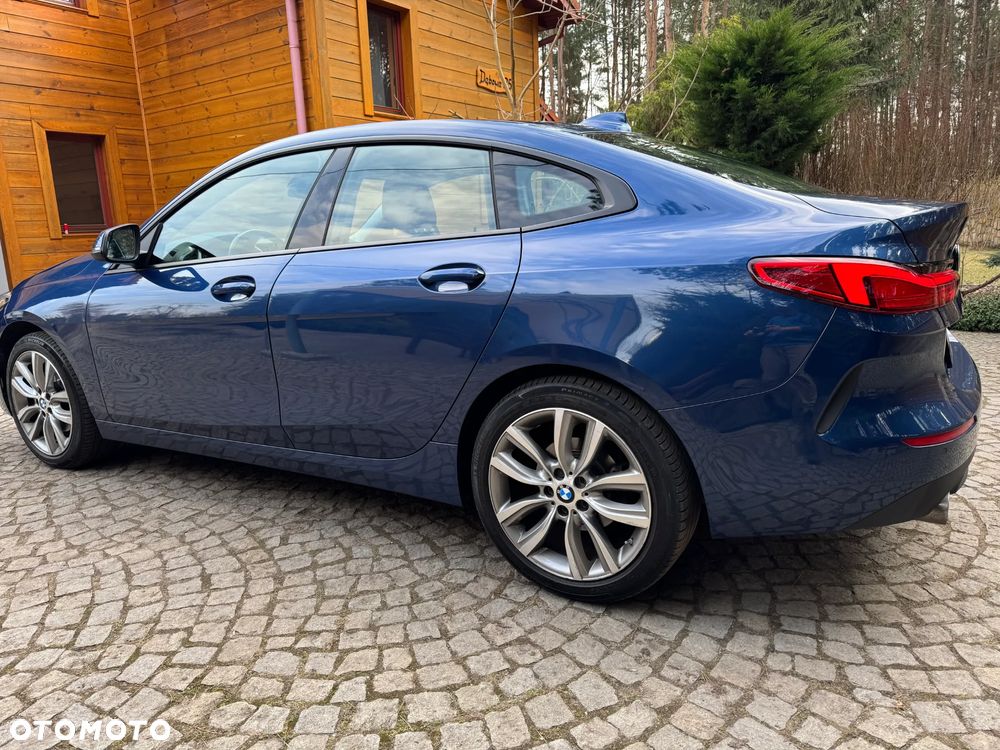 BMW Seria 2 218i - 4