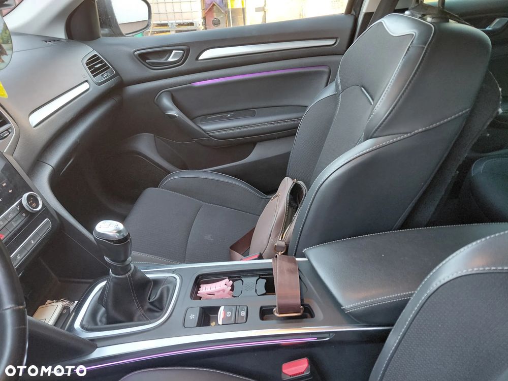 Renault Megane BLUE dCi 115 INTENS - 6