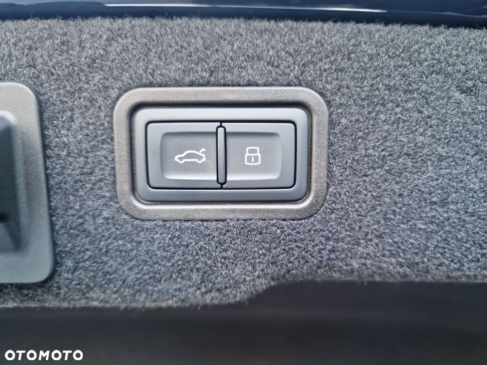 Audi A8 60 TFSI mHEV Quattro Tiptr - 35