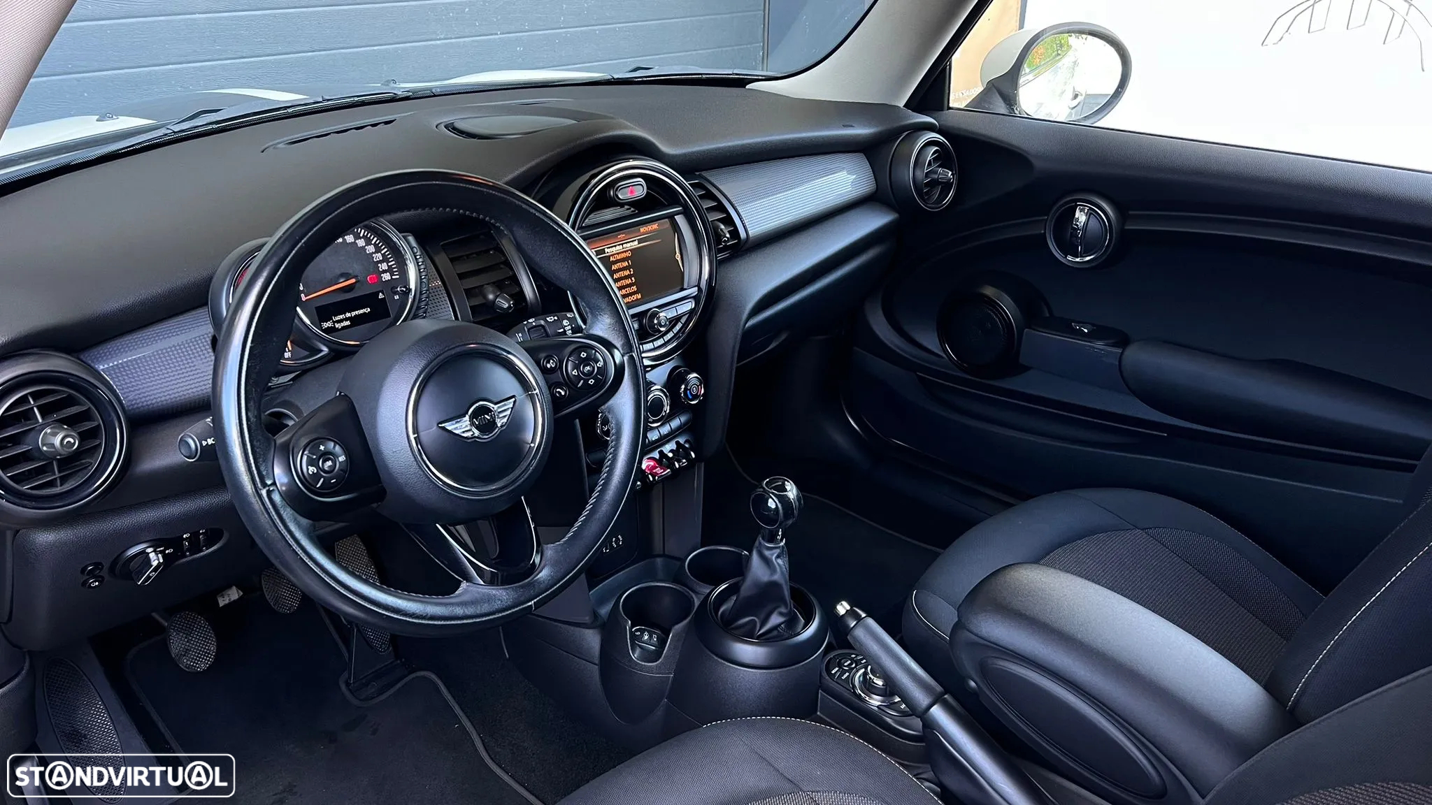 MINI 3 Portas Cooper D - 9