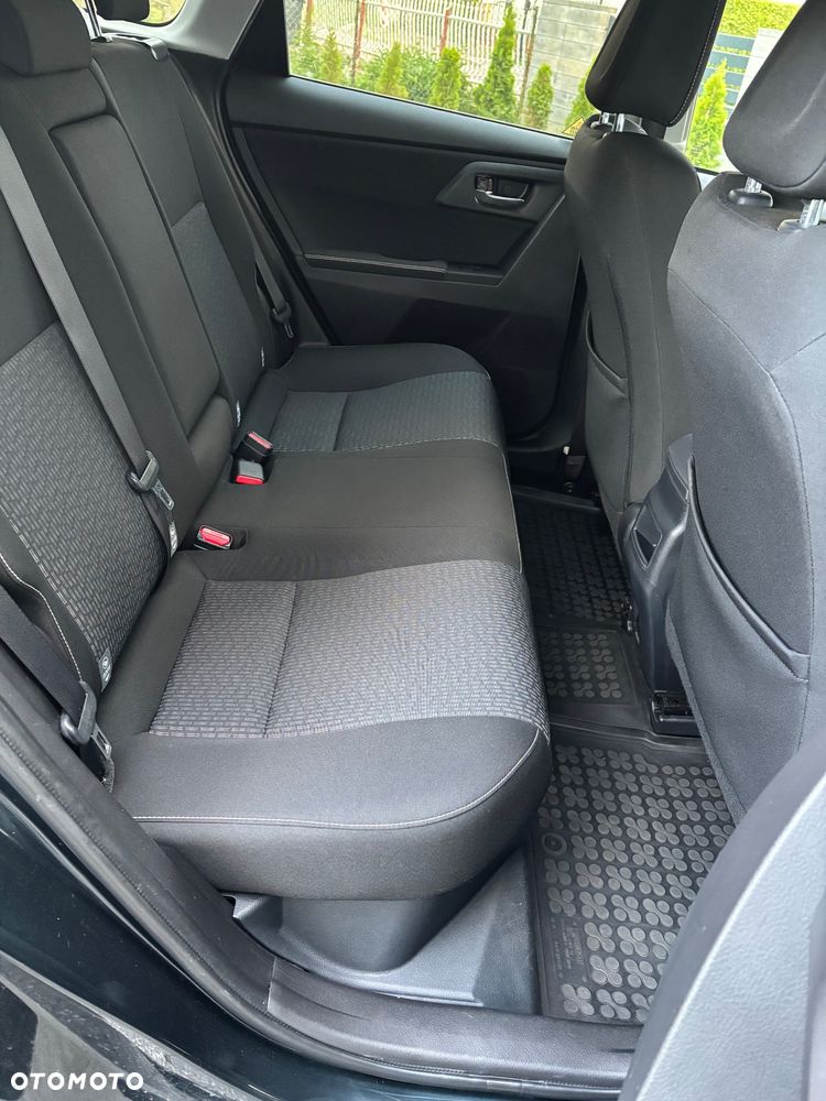 Toyota Auris 1.8 HSD Prestige NAVI - 33