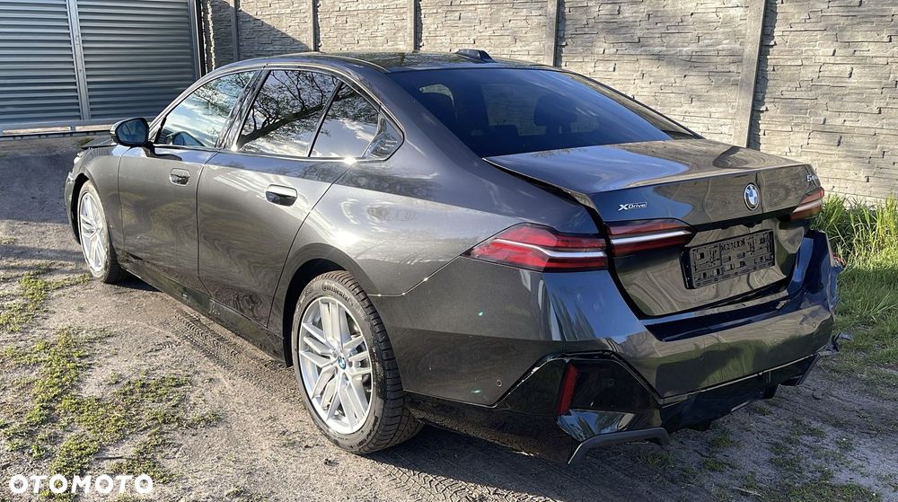 BMW Seria 5 540d xDrive - 9