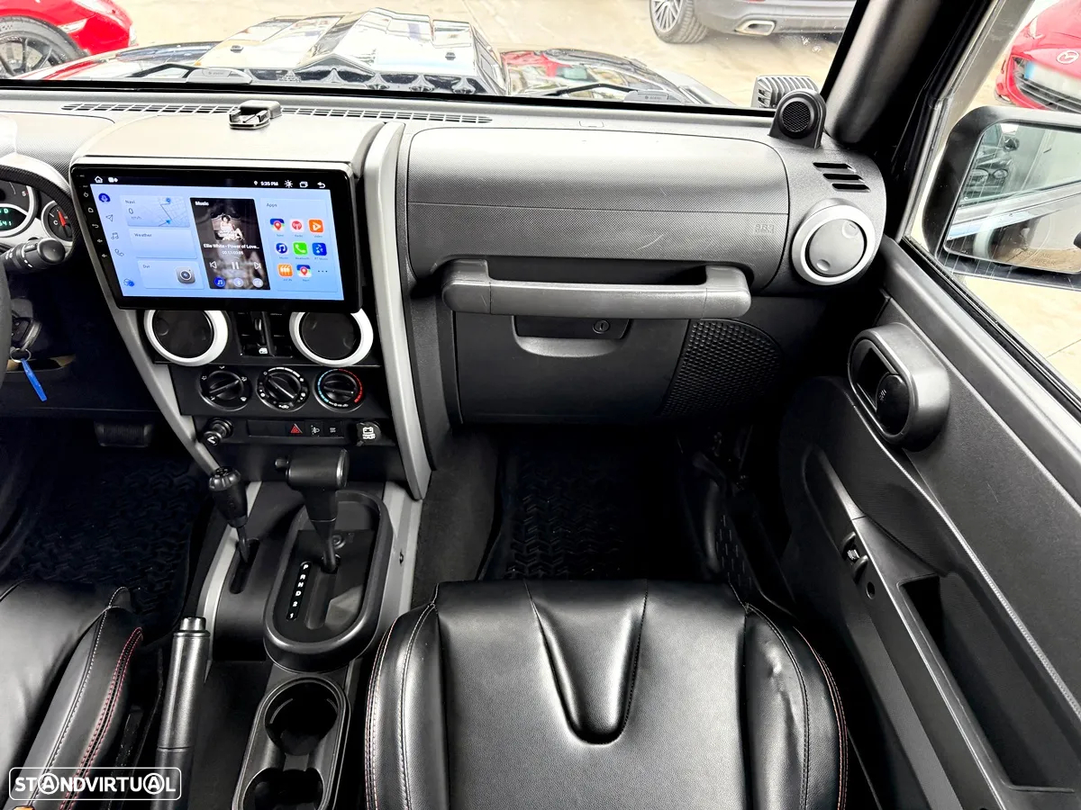 Jeep Wrangler 2.8 CRD ATX Sport - 11