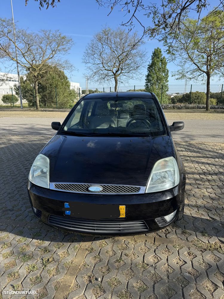 Ford Fiesta 1.25 Ghia - 8
