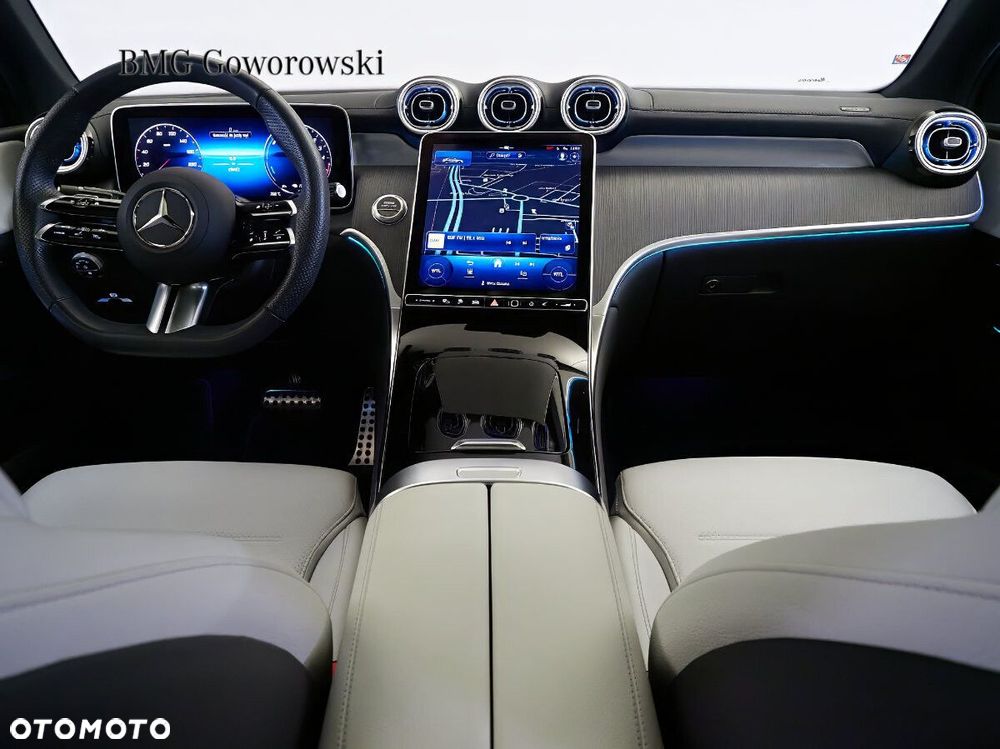 Mercedes-Benz GLC - 11