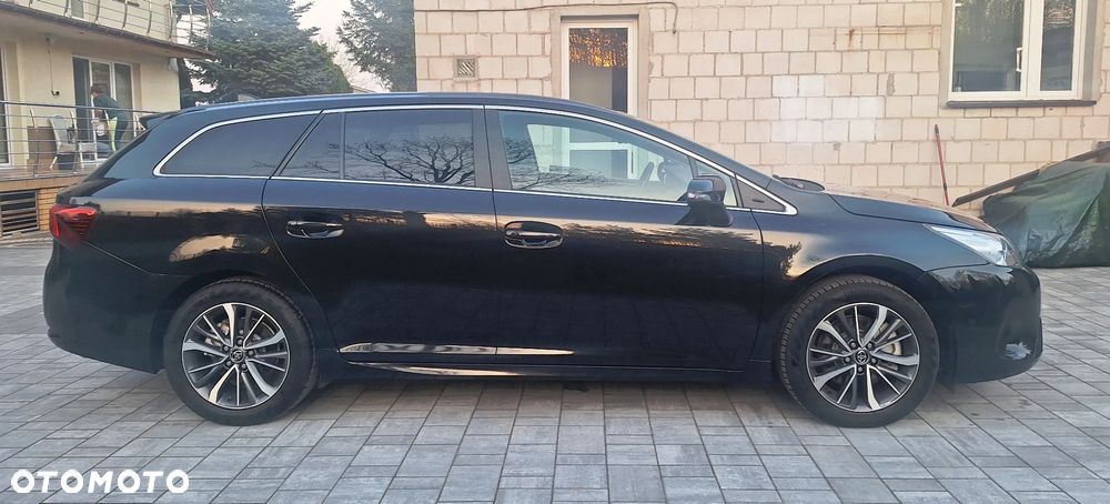 Toyota Avensis 2.0 D-4D Active Business - 4