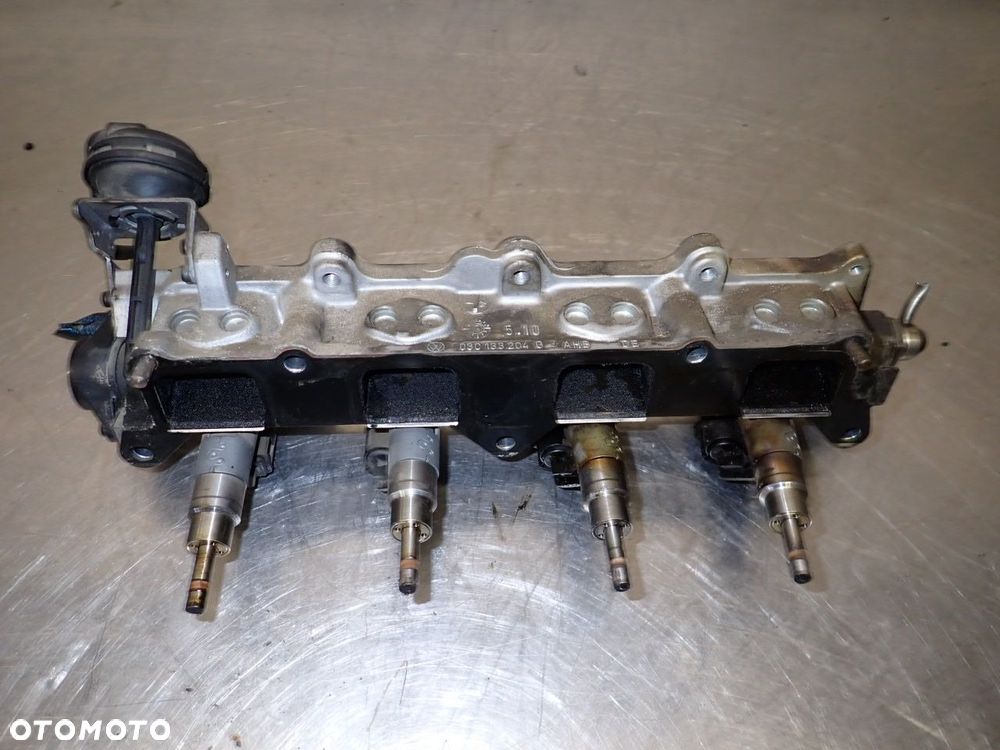 LISTWA WTRYSKOWA VOLKSWAGEN TOURAN 1.6FSI 03C133204G - 1