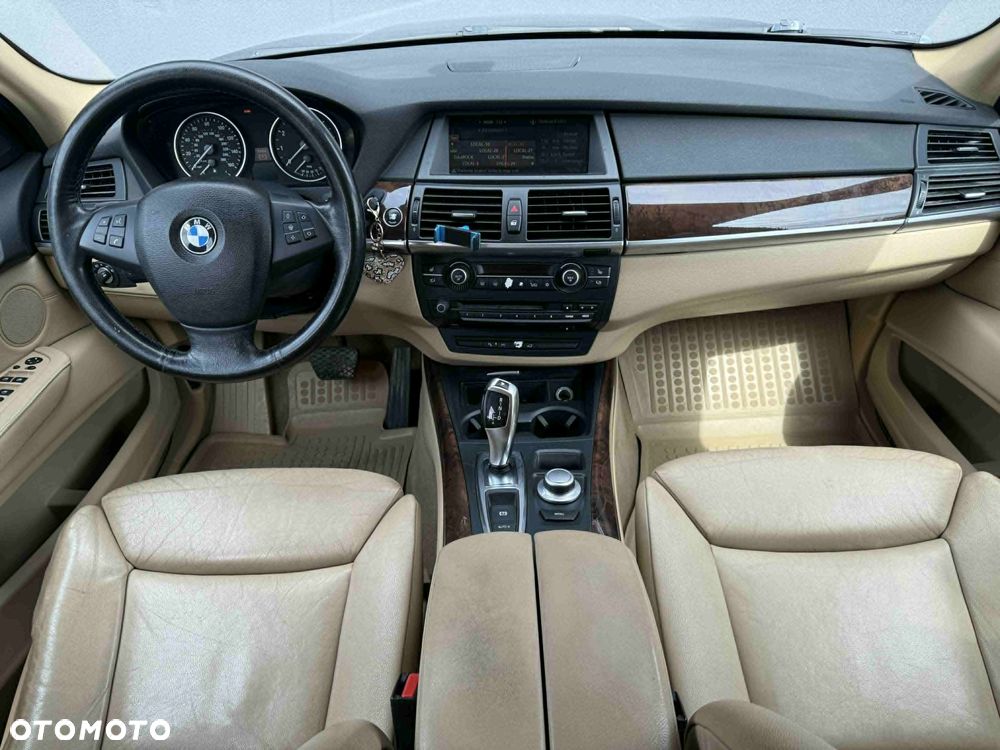 BMW X5 xDrive30i - 9