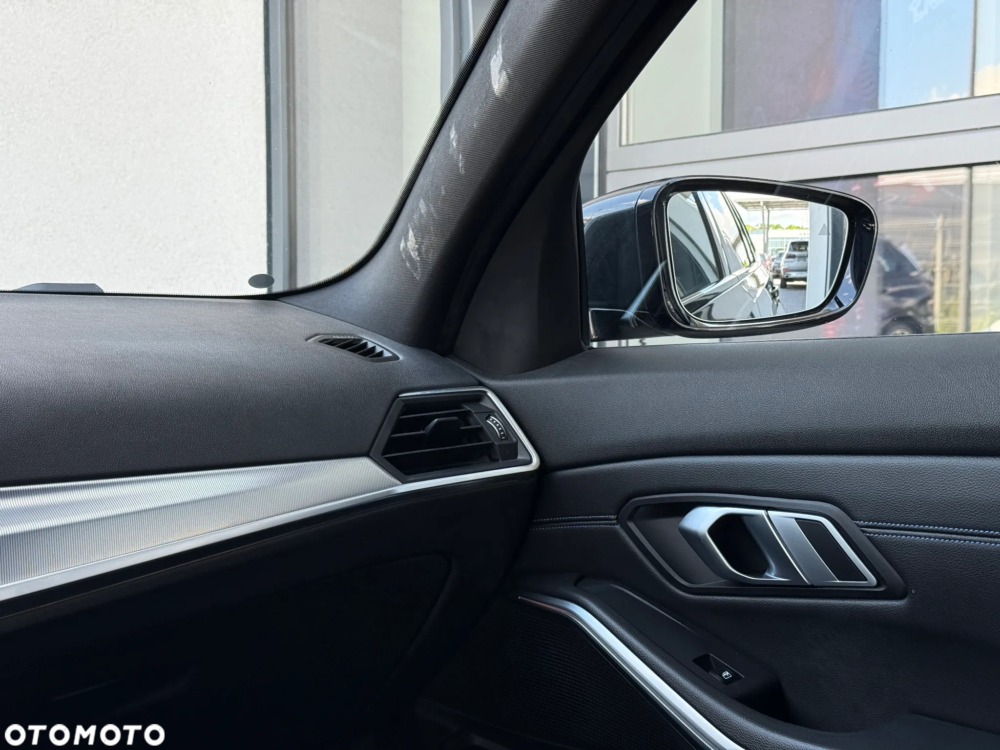 BMW Seria 3 320d M Sport - 14