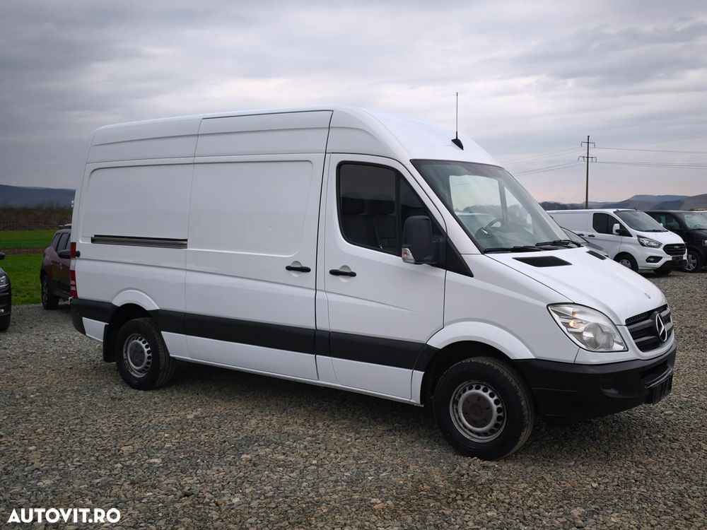 Mercedes-Benz Sprinter - 8