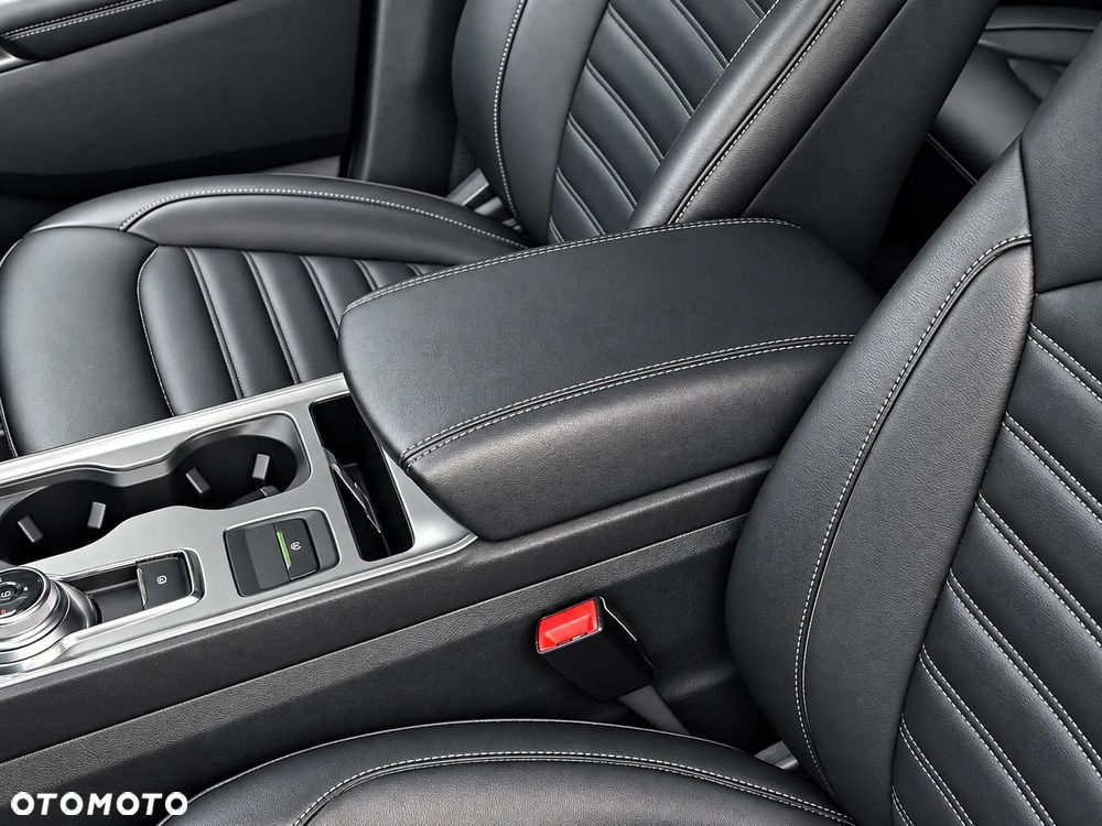 Ford Edge - 11