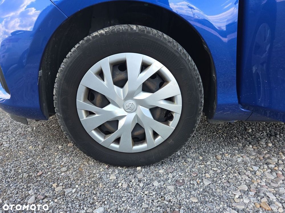 Toyota Yaris - 17