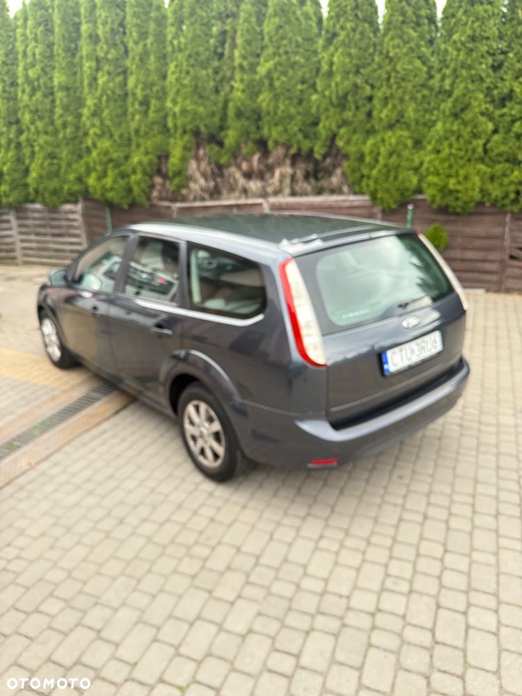 Ford Focus 1.8 Trend - 18
