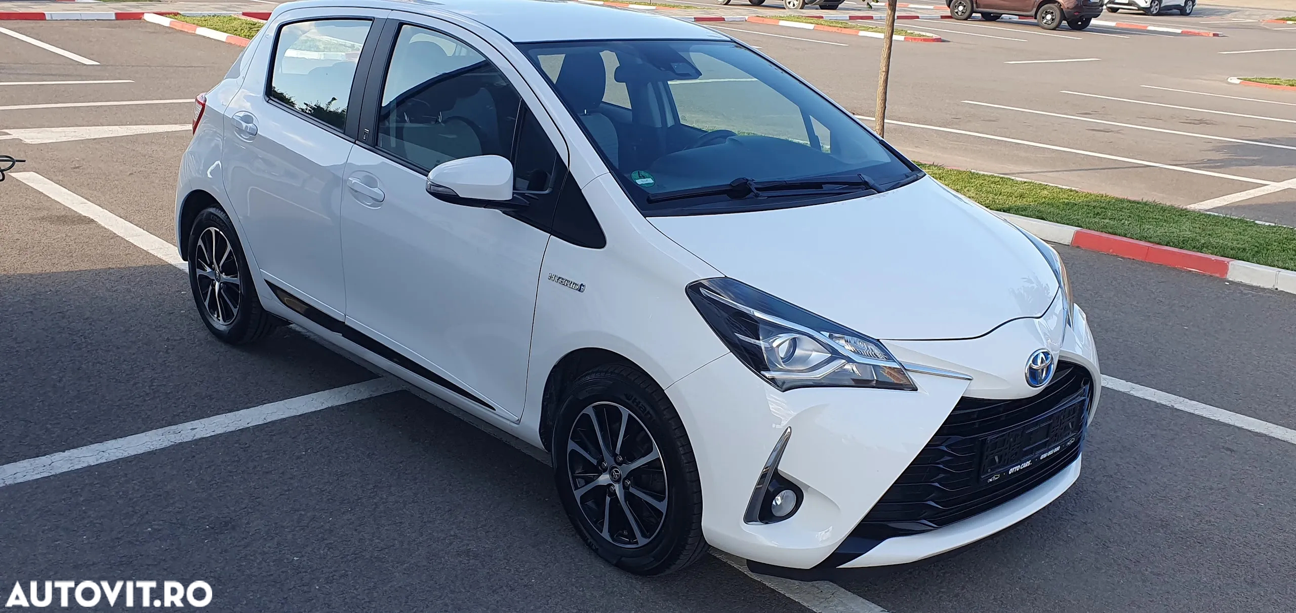 Toyota Yaris Hybrid 1.5 VVT-i Y20 Team Deutschland - 10
