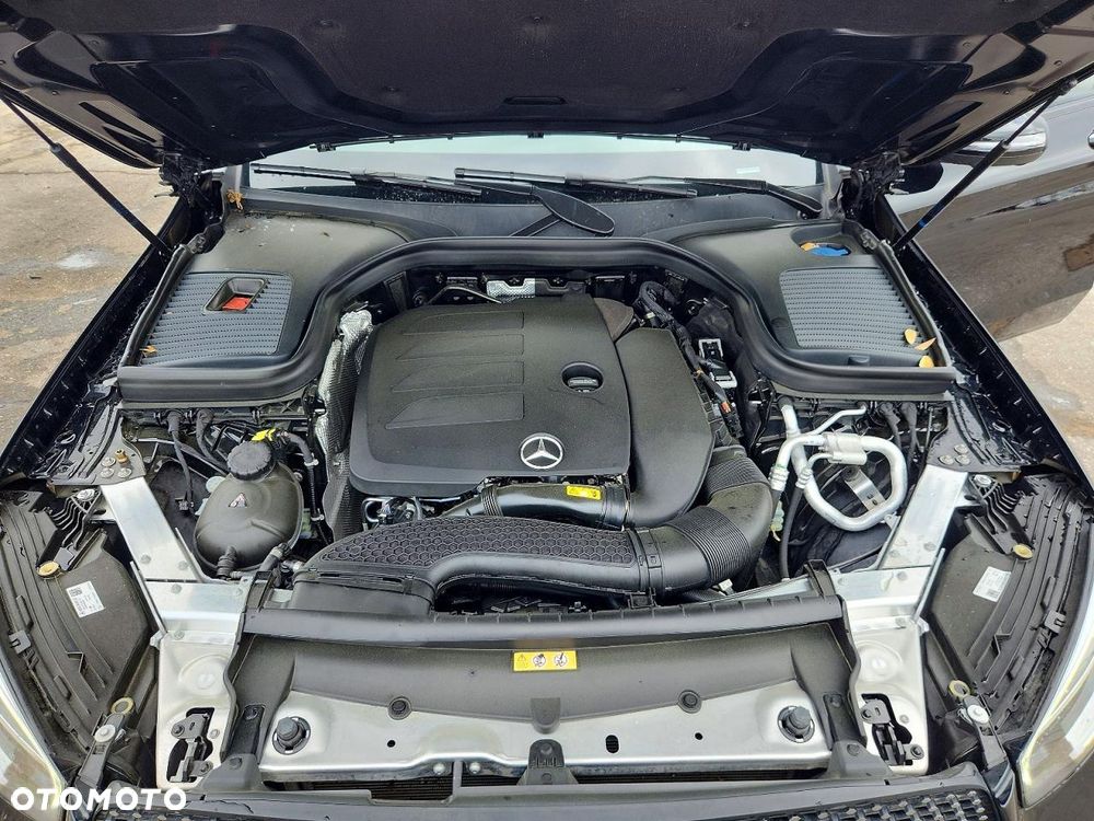 Mercedes-Benz GLC 300 4Matic 9G-TRONIC Edition AMG Line - 11